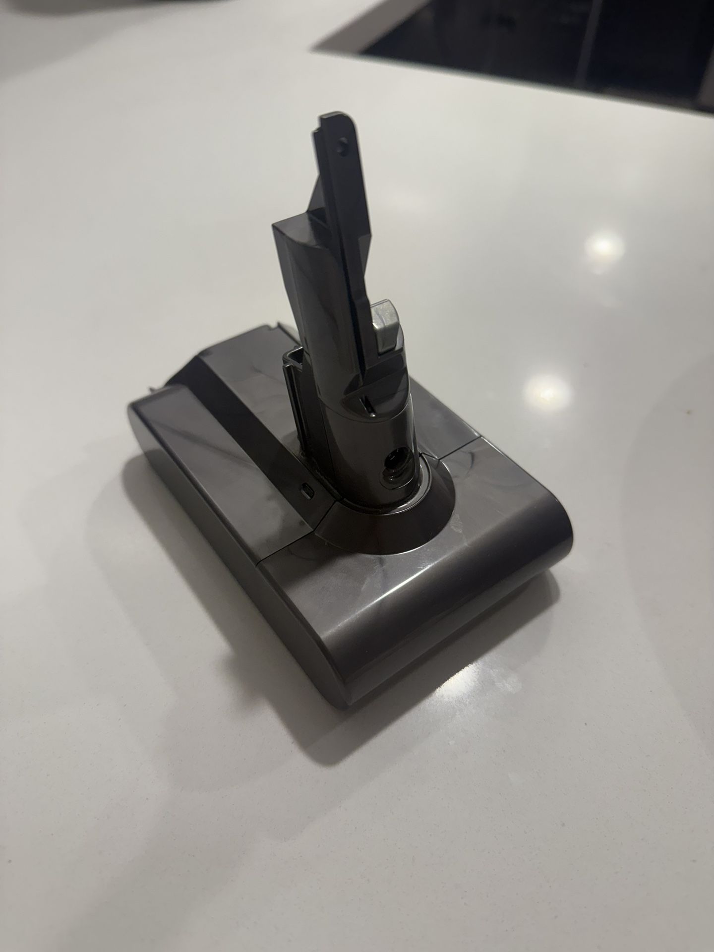 OEM Replacement battery for your Dyson V7™ cordless vacuum