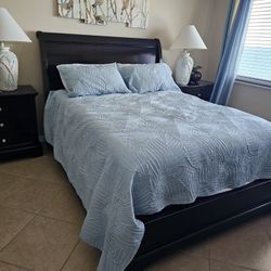Queen Slay Bed and Mattress