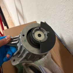 Mercedes Motor Mounts (Brand new)