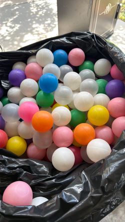 Pelotas de plástico para piscina o trampolín