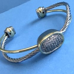 Ladies Two Tone Gold/Silver Bracelet Beautifully Detailed w/Sparkling CZ Center *Pickup Boca Raton