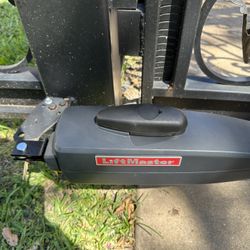 Liftmaster Gate Opener 