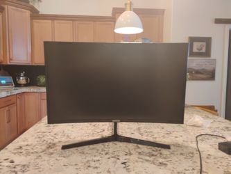 (#2) Samsung 27-inch curved monitor