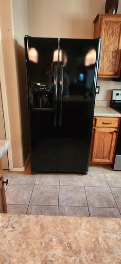 Frigidaire refrigerator/freezer