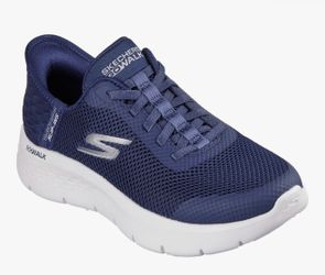 Sketchers Woman's Go Walk Slip Ins - Like New