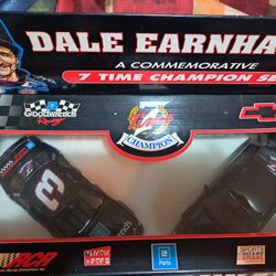 Dale Earnhardt 7-Time Champion Commemorative 2-Car Diecast Set – NIB