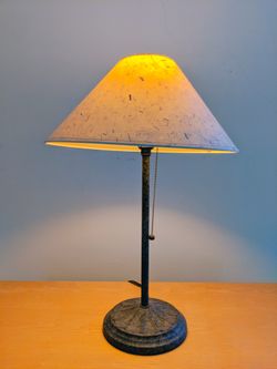 Table lamp