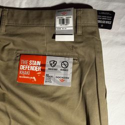 Dockers Signature Iron Free With Stain Defender Mens Classic Fit Flat Front Pant Size 38x34
