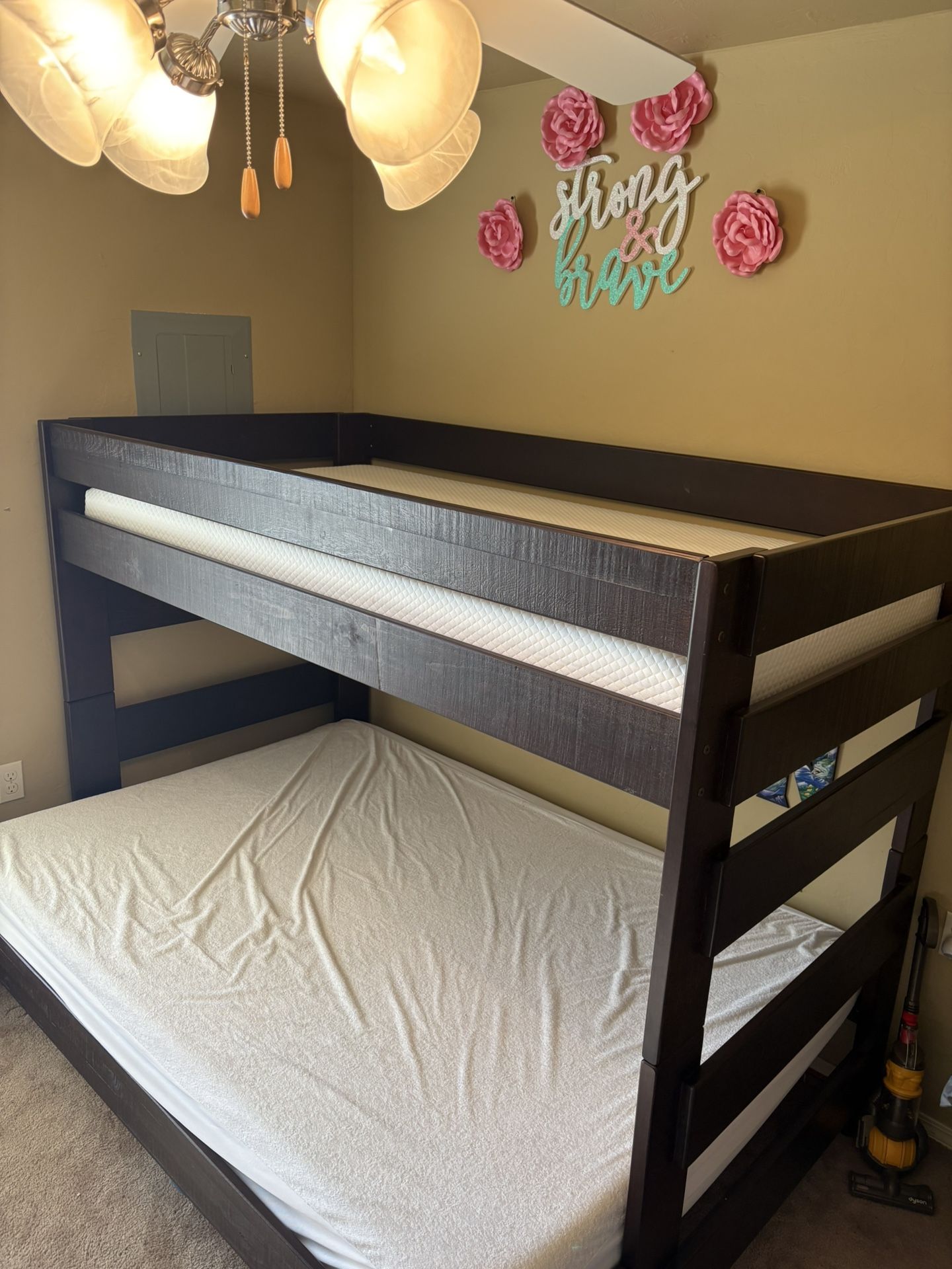 Kids Solid Wood Twin Over Full Bunkbed/ 2 Memory Foam Mattresses