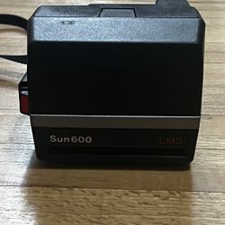 Polaroid Sun 600 LMS Instant Film Camera – UNTESTED – $30
