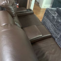 reclining leather couch 