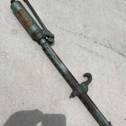 VINTAGE bumper Jack For Old School Cars