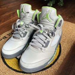 Retro Jordan 5s