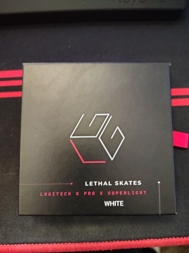 Logitech Super Light X Pro Glass Pad