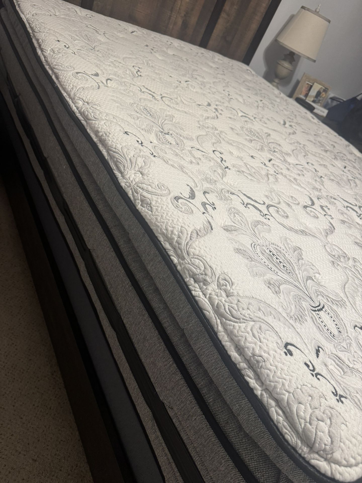 Free Queen Mattress 