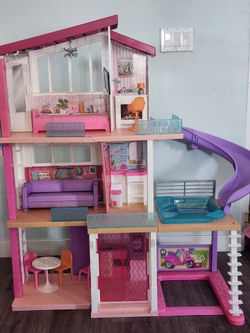 Barbie dream house and car