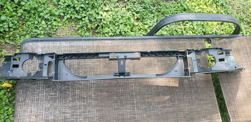 Ford Mustang 99-04 Headlight - Mounting Header Panel