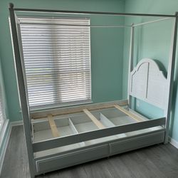 Twin Canopy Bed W/ Underbed Storage 