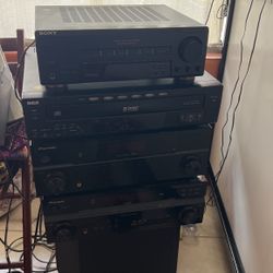 Stereo System Five Cd Player Sunroof 2⃣ Amplifier Good Condition One Speaker