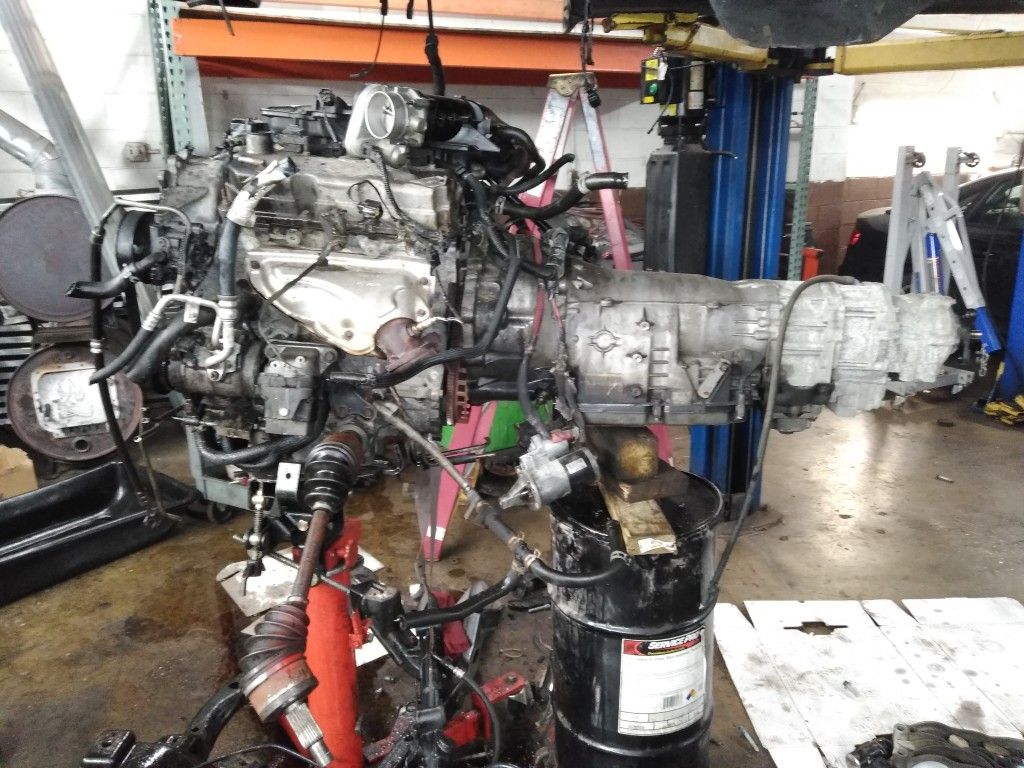 2006 Magnum 4x4 3.5 motor, transmission, transfer case ready to go!