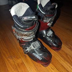 Atomic Ski boots 26-26.5