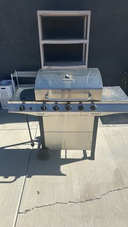 Char-Broil Performance Gas Grill