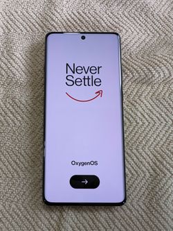 OnePlus 12 Unlocked 256GB Mint + Buds Pro 2 Bundle