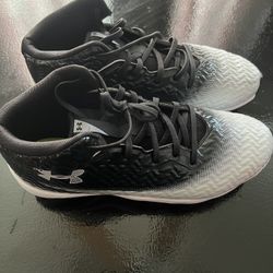 Under Armour Spotlight Hammer Men's Wide Football Cleats