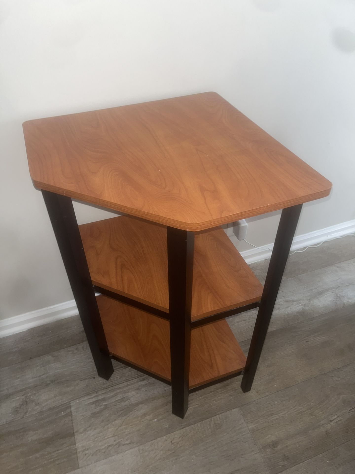 (3) Tier Shelf Stand