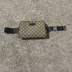 Gucci Pouch