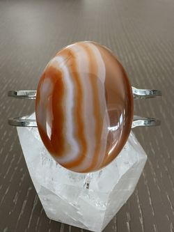 New, Beautiful Agate Crystal Platinum Plated Bangle Bracelet. 