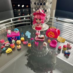 Shopkins Shoppies Donatina Pink Hair Doll & Bonus Fun Shopkins