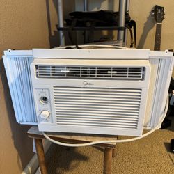Midea Window A/C unit