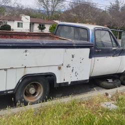 1987 Chevrolet 1 Ton Chassis-Cabs