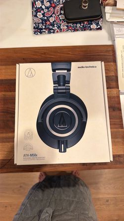 Audio-Technica ATH-M50x Professional Monitor Headphones