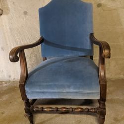 Blue chair -  Blue Fabric And Wood