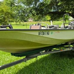 Boston Whaler Boat with Trailer and Tohatsu 50hp Motor