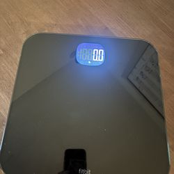 Fitbit Smart Scale (Bluetooth Body Weight Scale) – Works Great