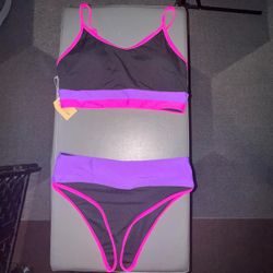 Brand New Size (Large) 2 Piece Sporty Color Block Bikini 