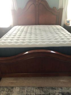 Bear Elite Hybrid Firm King Mattress - $520 (Retail: $2,399)