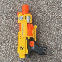 1- Nerf Barricade RV-10 Toy Gun