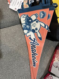 Exclusive 2025 Pokemon Worlds Anaheim Pennant 