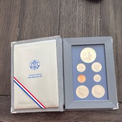 1986 U.S. Mint Liberty Prestige Proof Set – 7-Coin Set – S-Mint – 90% Silver Dollar