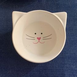 3 Cat Dishes For Water And Food