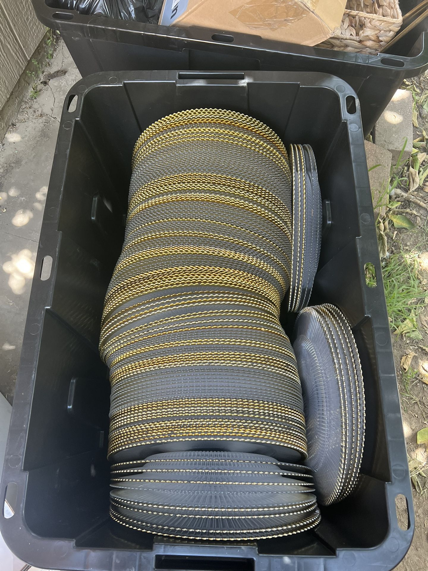 Clear Acrylic Chargers With Gold Rim