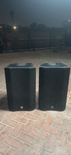 Two 15 inch Harbinger Speakers