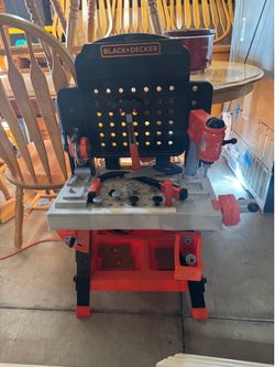 Kids work bench
