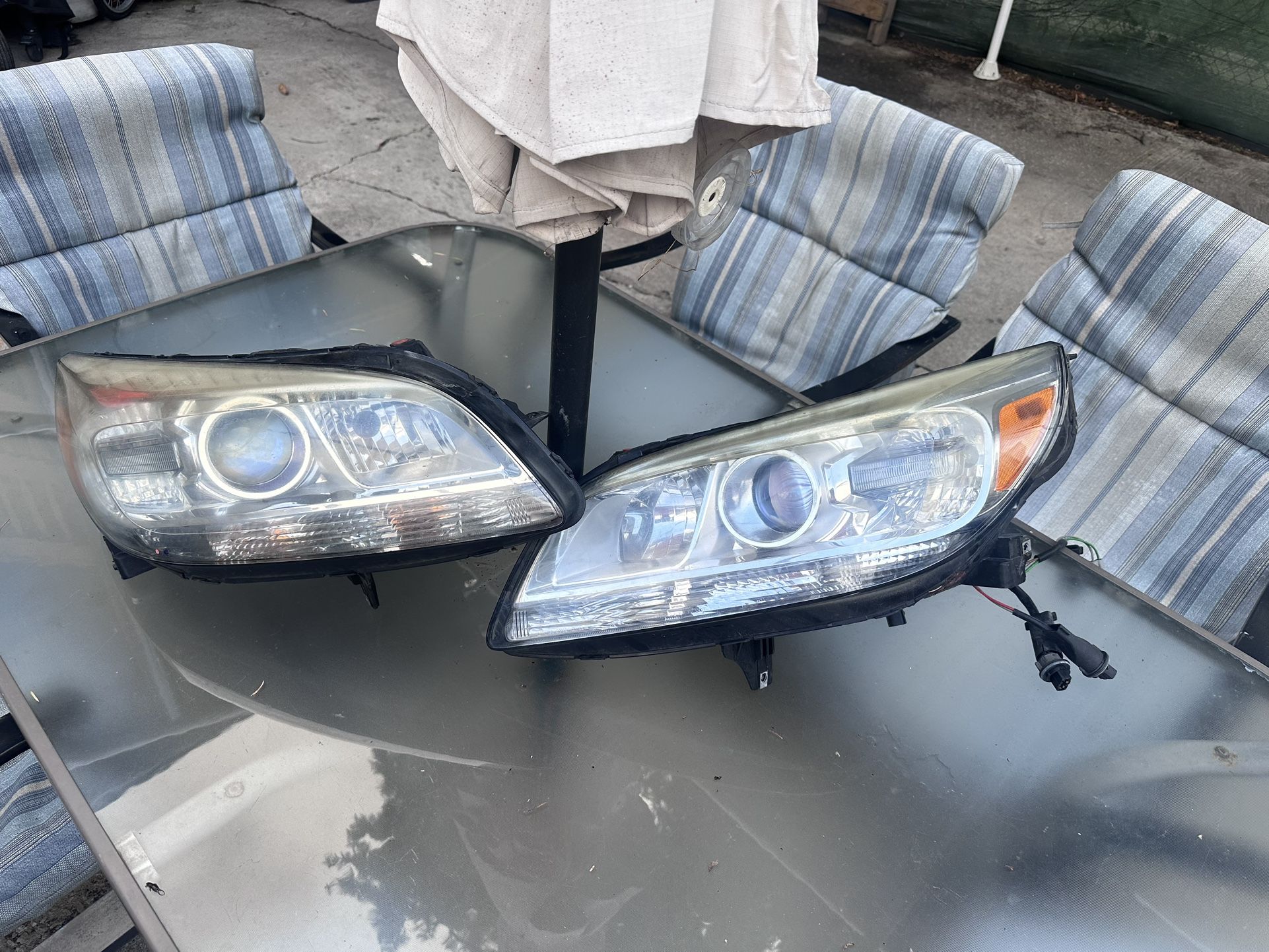 Chevy Malibu 2014 LTZ Front Headlights