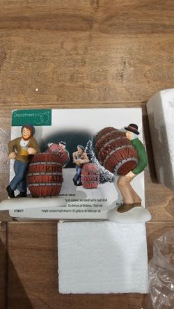 Department 56 Dickens Village King's Ale Figurine Set