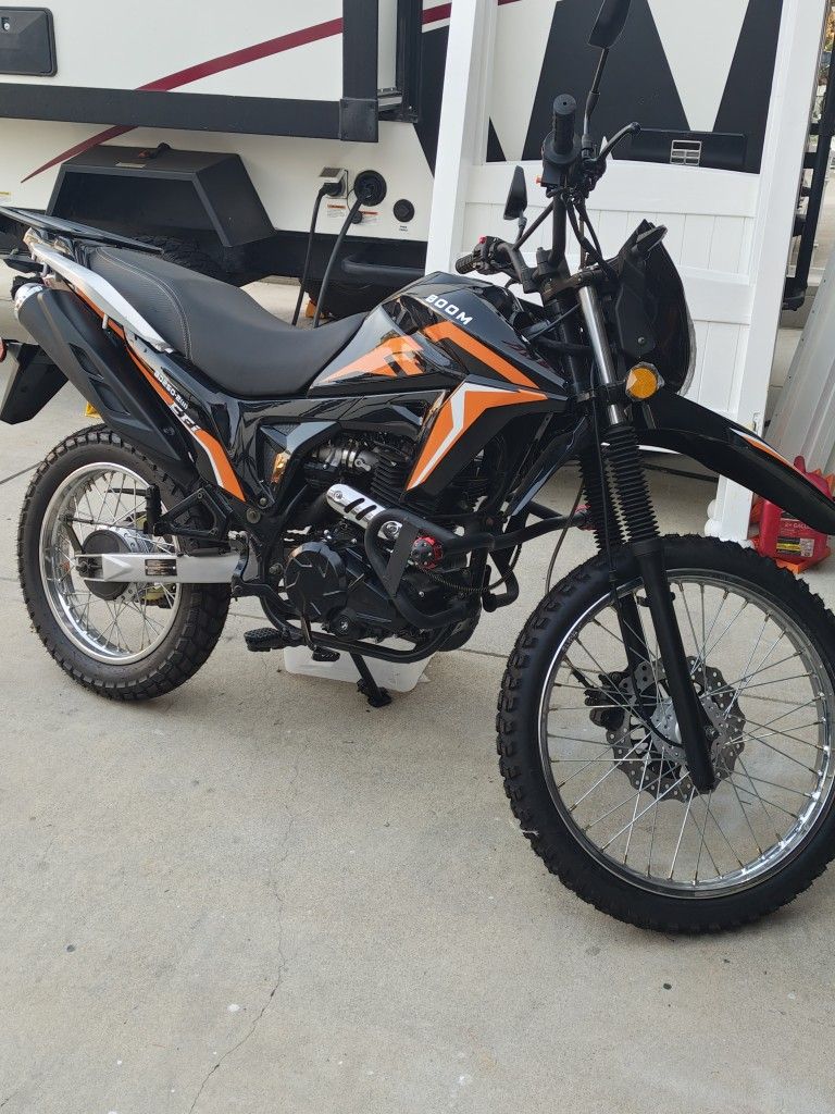 2024 Boom Vader enduro clone dual sport Enduro 250cc dual sport street legal freeway legal dirt legal
